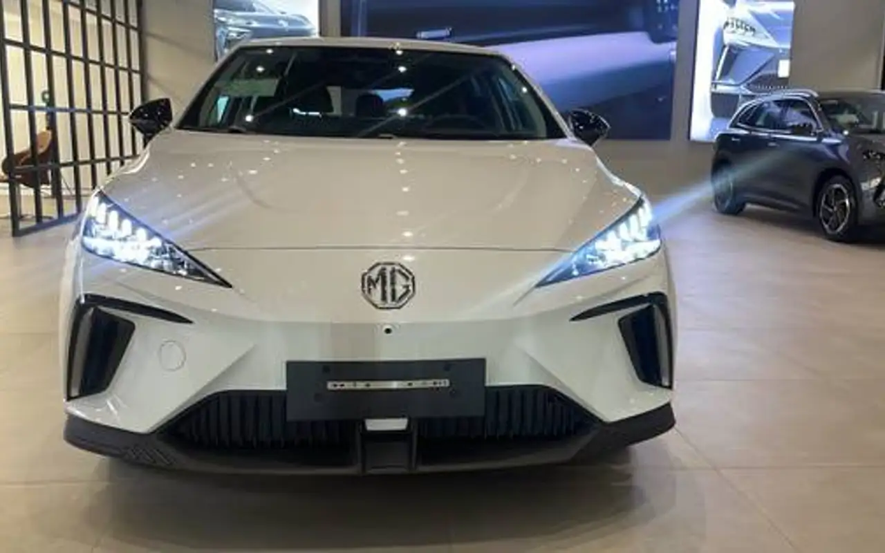 MG 4 64 KW ELÉTRICO LUXURY — foto 1 de 10