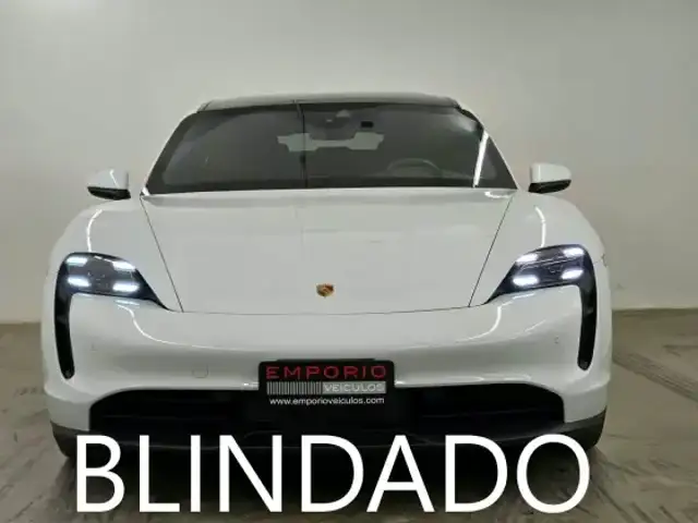 PORSCHE TAYCAN 4S ELÉTRICO em Porto Alegre, RS
