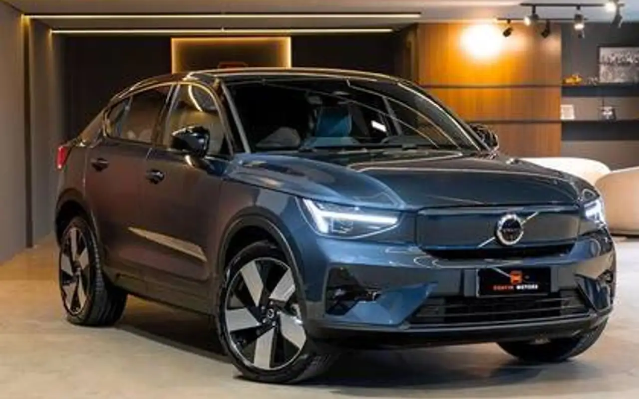 VOLVO EC40 P8 RECHARGE TWIN ELECTRIC ULTRA AWD — foto 1 de 20
