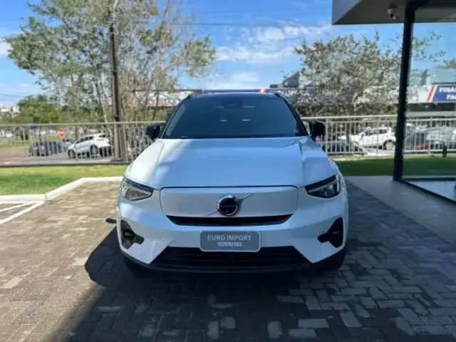 VOLVO XC40 P8 RECHARGE TWIN ELECTRIC ULTIMATE AWD em Cascavel, PR