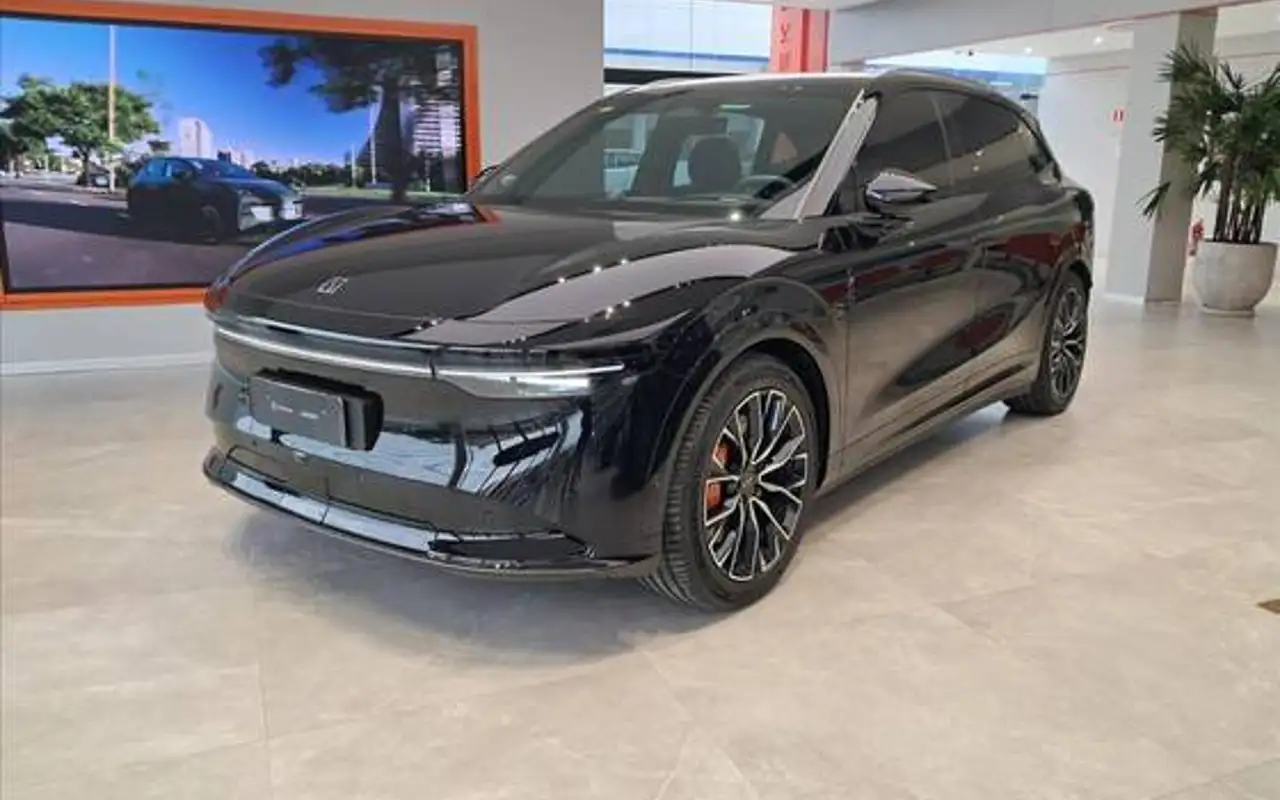 ZEEKR 7X 100 KW ELÉTRICO FLAGSHIP AWD — foto 1 de 8