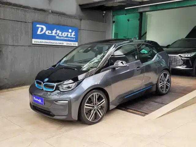 BMW i3 ELÉTRICO eDRIVE BEV FULL AUTOMÁTICO em São Paulo, SP