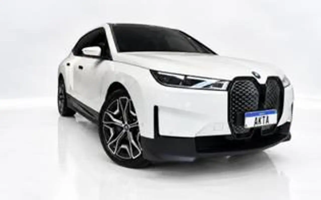 BMW iX ELÉTRICO XDRIVE40 — foto 1 de 2