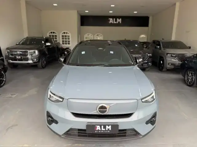 VOLVO XC40 P6 RECHARGE ELECTRIC PLUS em Belo Horizonte, MG