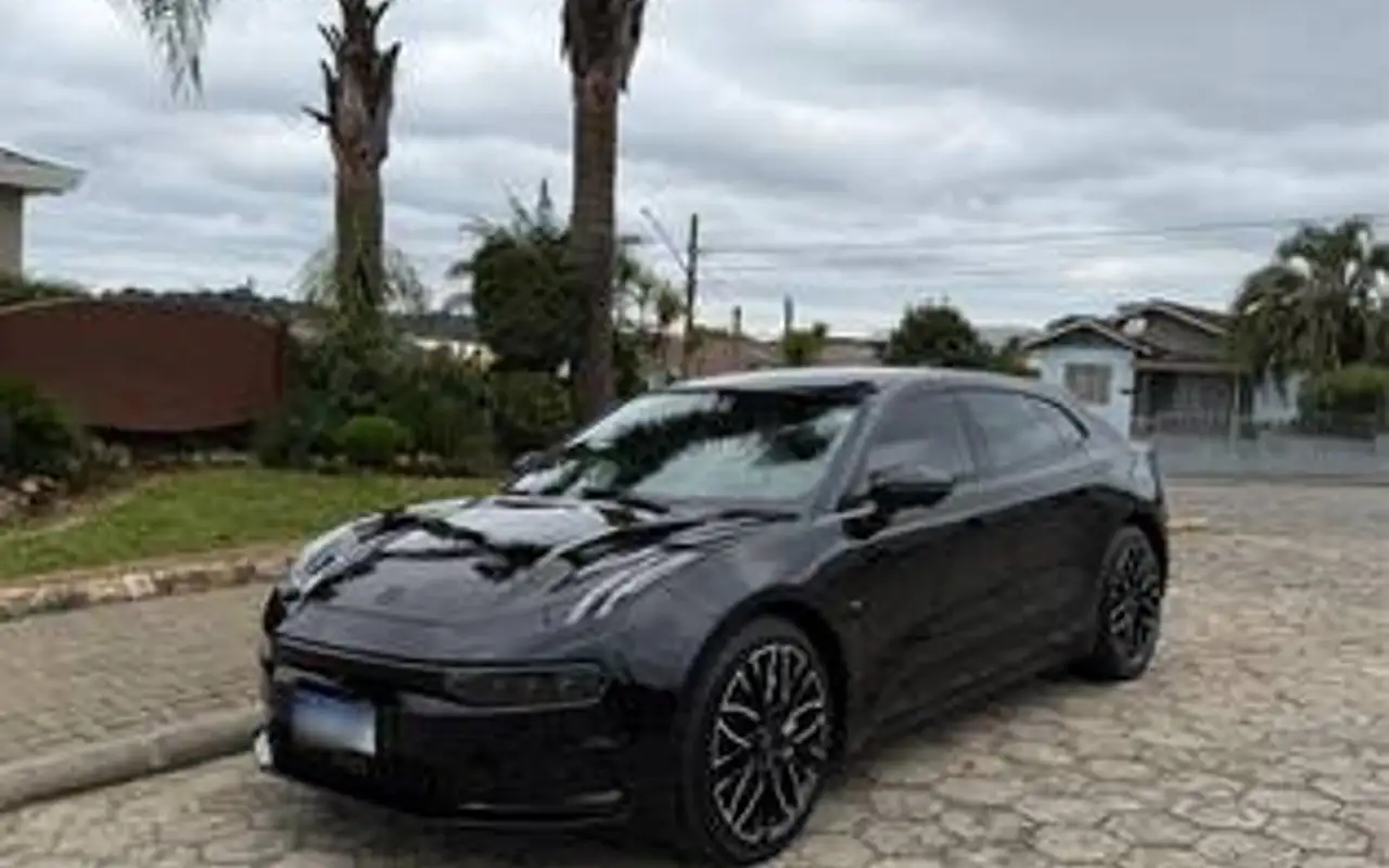 ZEEKR 001 100 KW ELÉTRICO FLAGSHIP AWD — foto 1 de 8