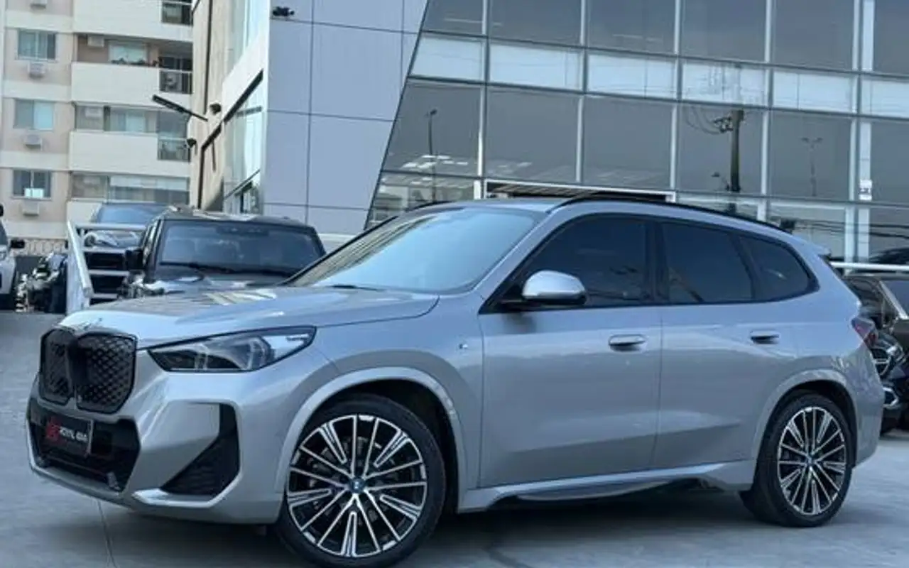 BMW iX1 ELÉTRICO XDRIVE30 M SPORT — foto 1 de 12