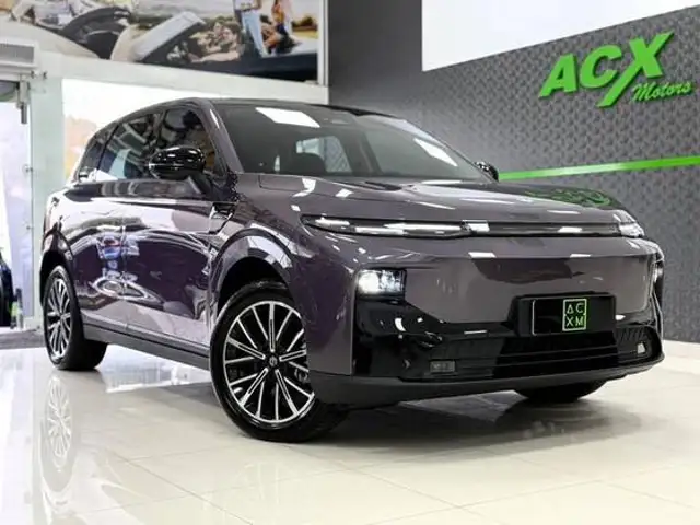 LEAPMOTOR B10 56,2 KW BEV em Curitiba, PR