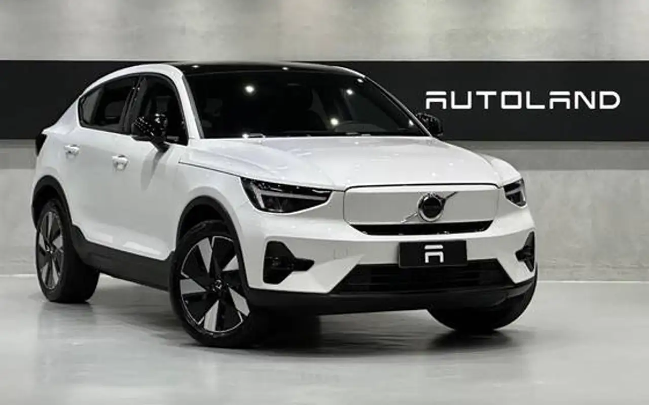 VOLVO C40 P6 RECHARGE ELECTRIC PLUS — foto 1 de 20
