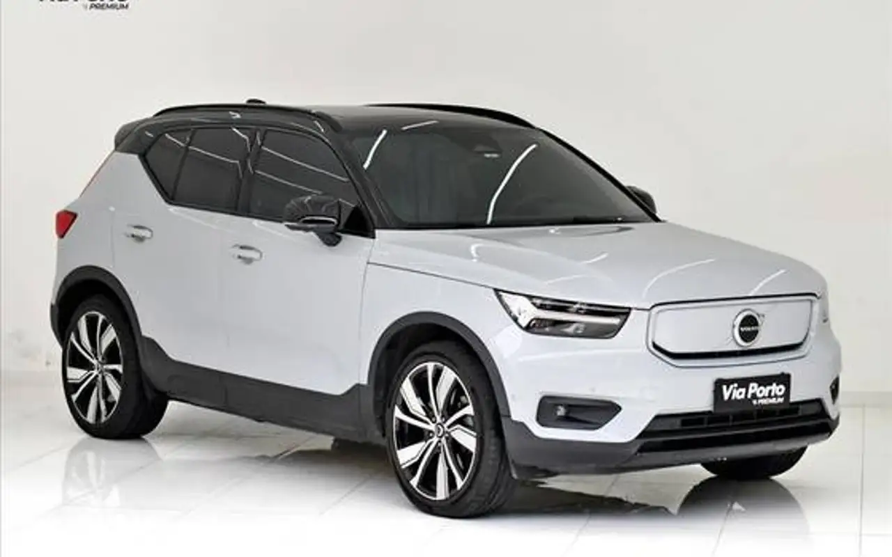 VOLVO XC40 P8 RECHARGE ELECTRIC BEV PURE AWD — foto 1 de 13