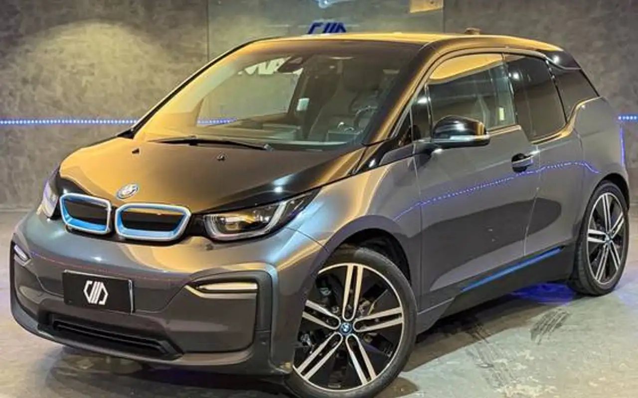BMW i3 ELÉTRICO eDRIVE UNIQUE FOREVER AUTOMÁTICO — foto 1 de 19