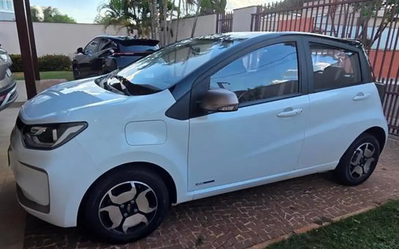 JAC E-JS1 ELÉTRICO AUTOMÁTICO — foto 1 de 6