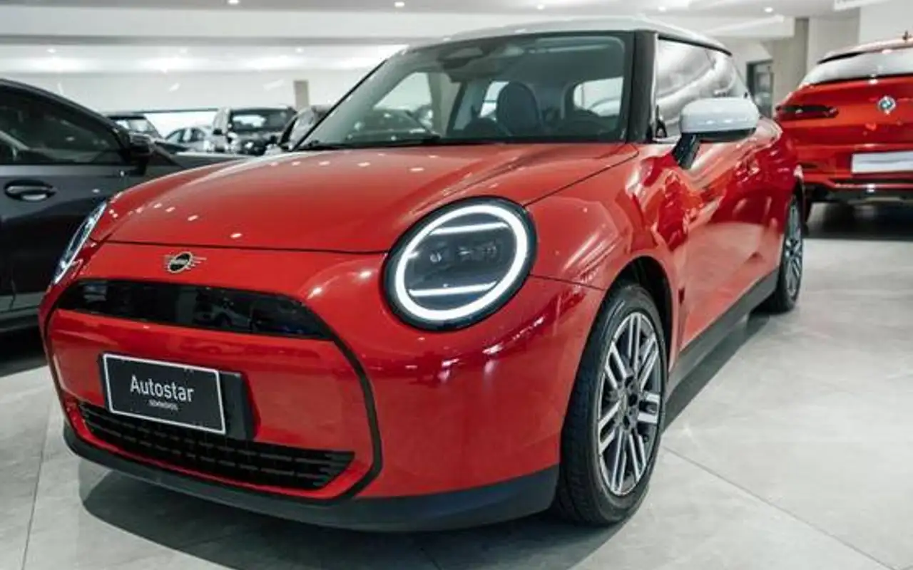 MINI COOPER 40,7 KW ELÉTRICO 2P E — foto 1 de 17