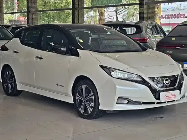 NISSAN LEAF B12P 40 ELÉTRICO em Novo Hamburgo, RS