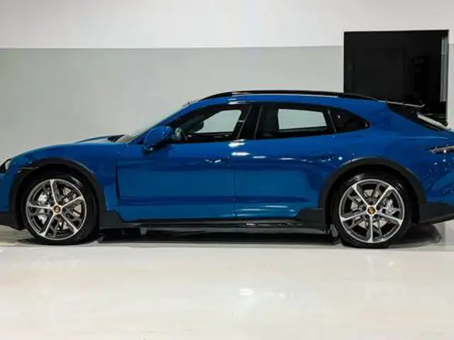 PORSCHE TAYCAN 4S CROSS TURISMO ELÉTRICO em São Paulo, SP