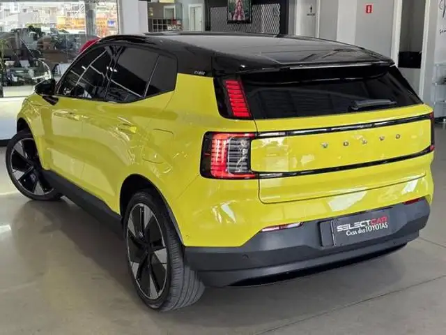 VOLVO EX30 69 KW ELÉTRICO ULTRA em Curitiba, PR