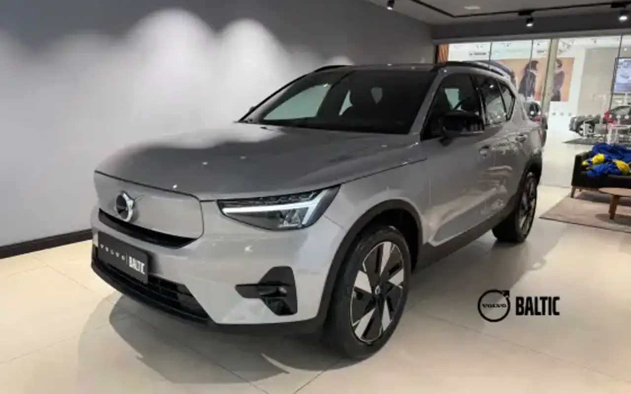 VOLVO XC40 P6 RECHARGE ELECTRIC PLUS — foto 1 de 12