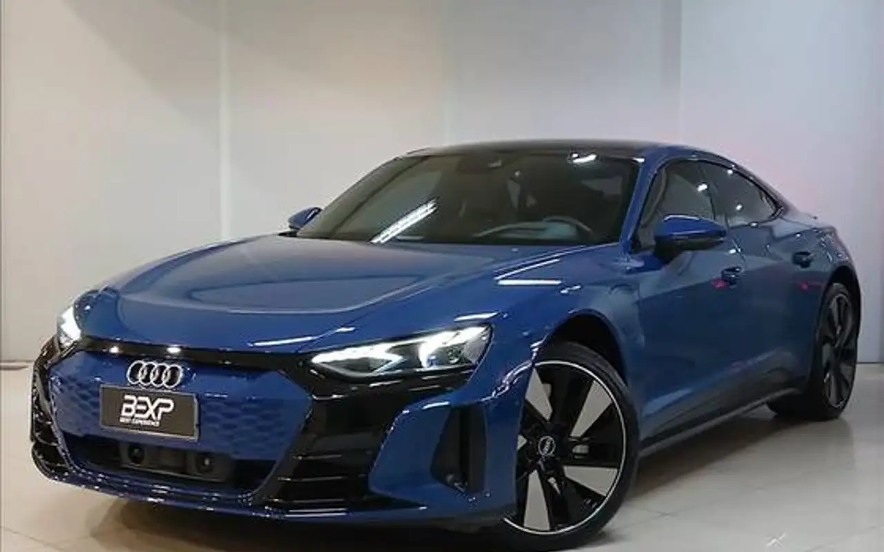 AUDI RS E-TRON GT ELÉTRICO QUATTRO — foto 1 de 10