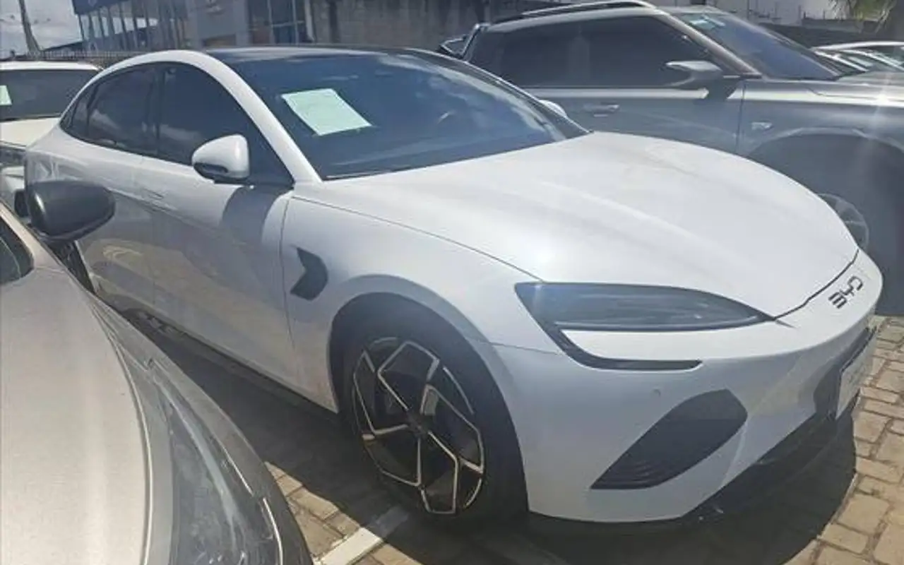 BYD SEAL 82,5 KW ELÉTRICO AWD — foto 1 de 12