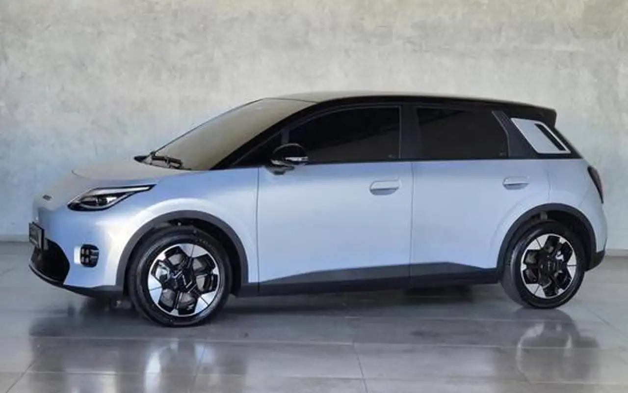 GAC AION UT 44,12 KW ELÉTRICO PREMIUM — foto 1 de 15