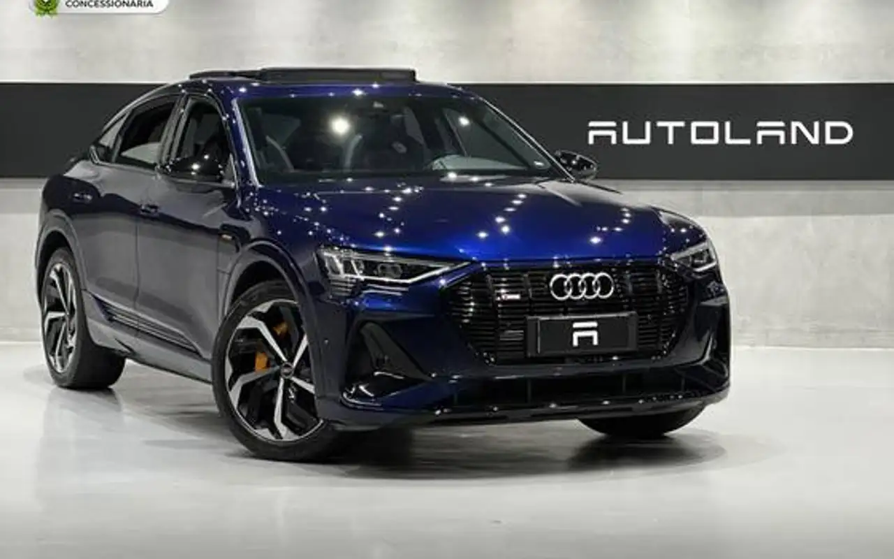 AUDI E-TRON ELÉTRICO SPORTBACK PERFORMANCE BLACK QUATTRO — foto 1 de 20
