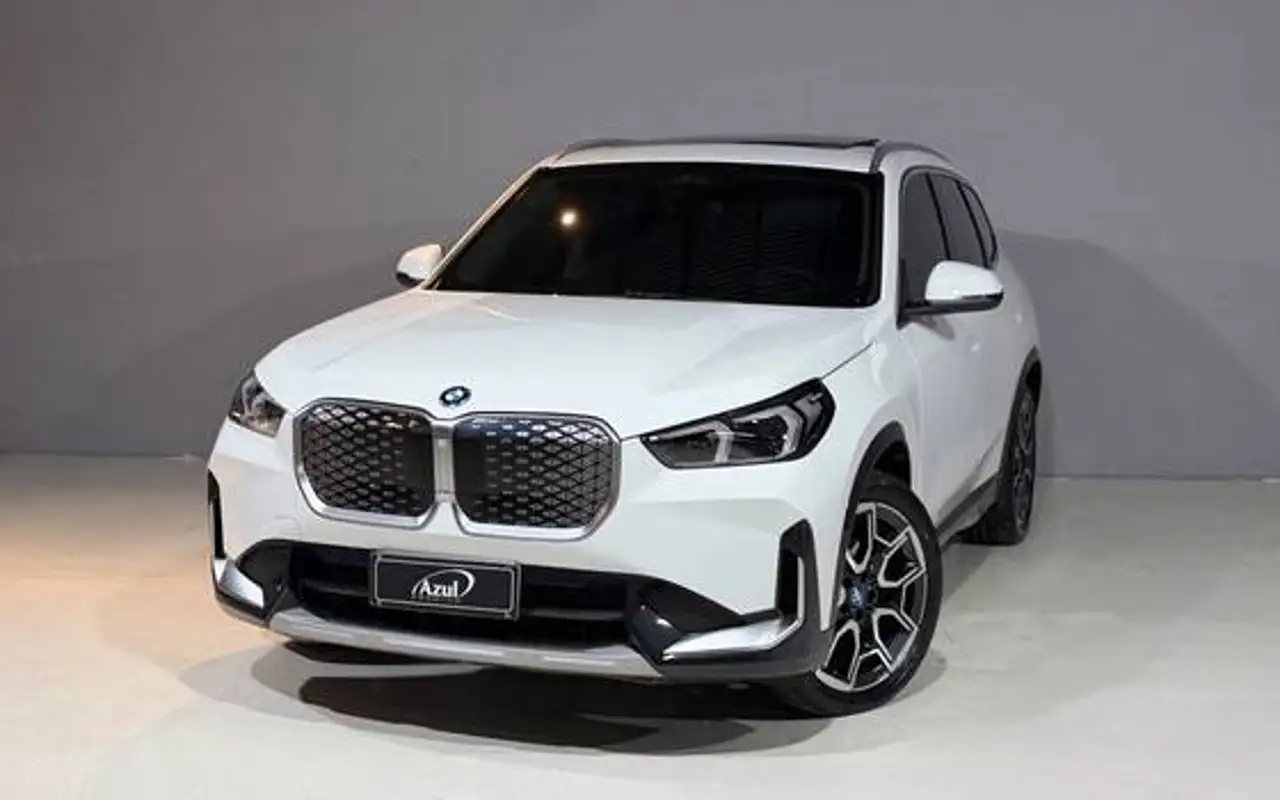 BMW iX1 ELÉTRICO eDRIVE20 X LINE — foto 1 de 16