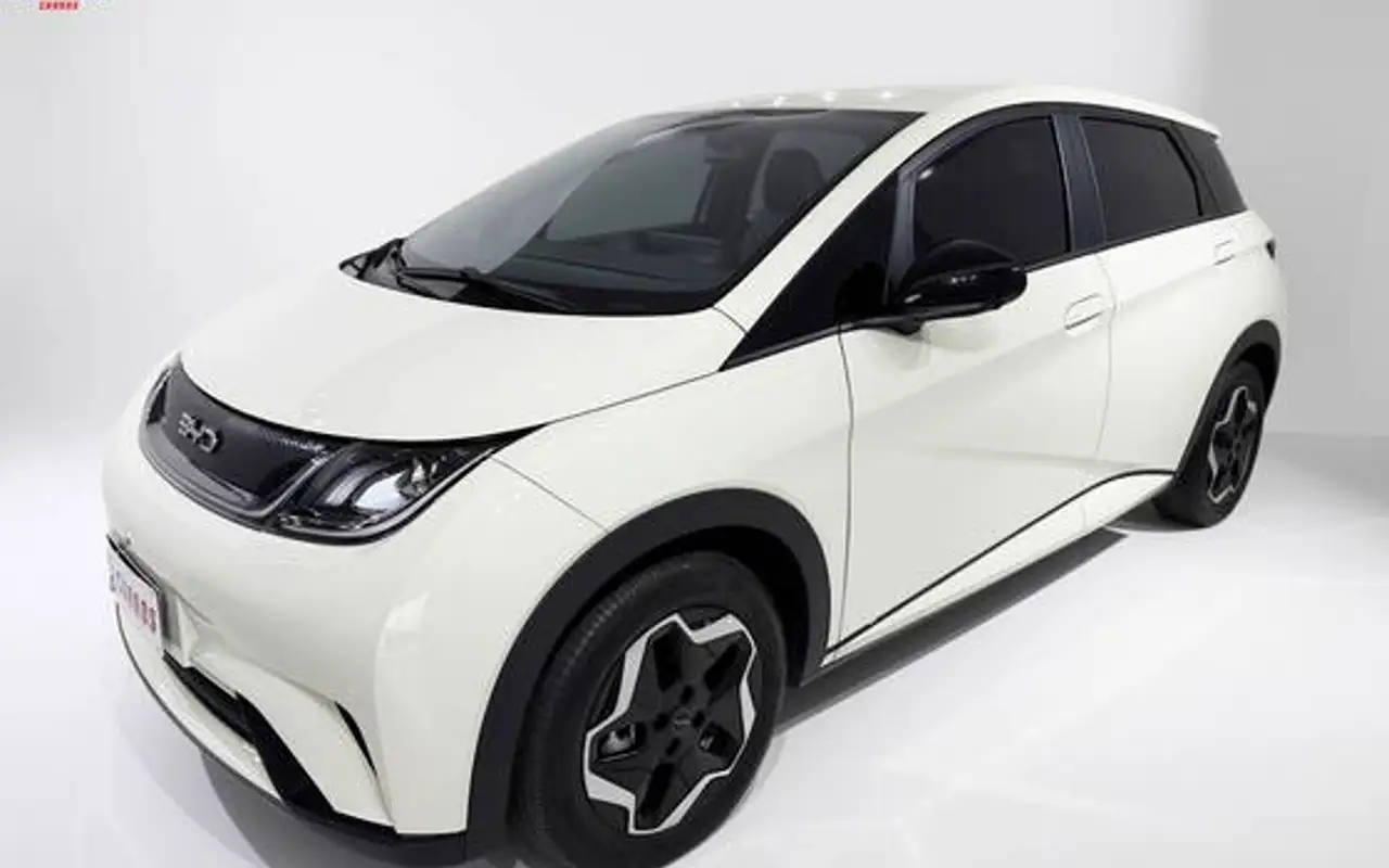 BYD DOLPHIN 44,9 KW ELÉTRICO GS — foto 1 de 20