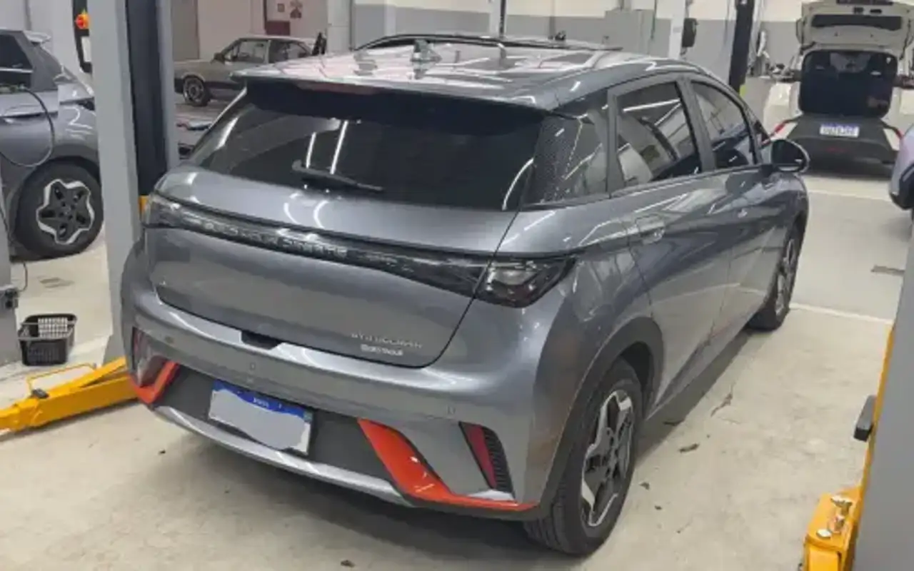 BYD DOLPHIN 44,9 KW ELÉTRICO GS — foto 1 de 9
