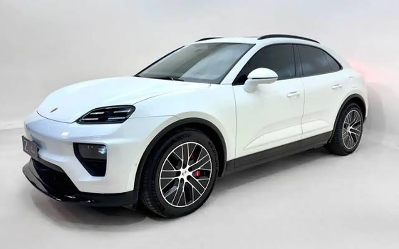 PORSCHE MACAN 4S ELÉTRICO — foto 1 de 15