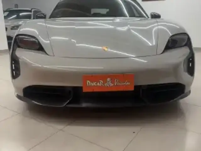 PORSCHE TAYCAN GTS ELÉTRICO em Poços de Caldas, MG