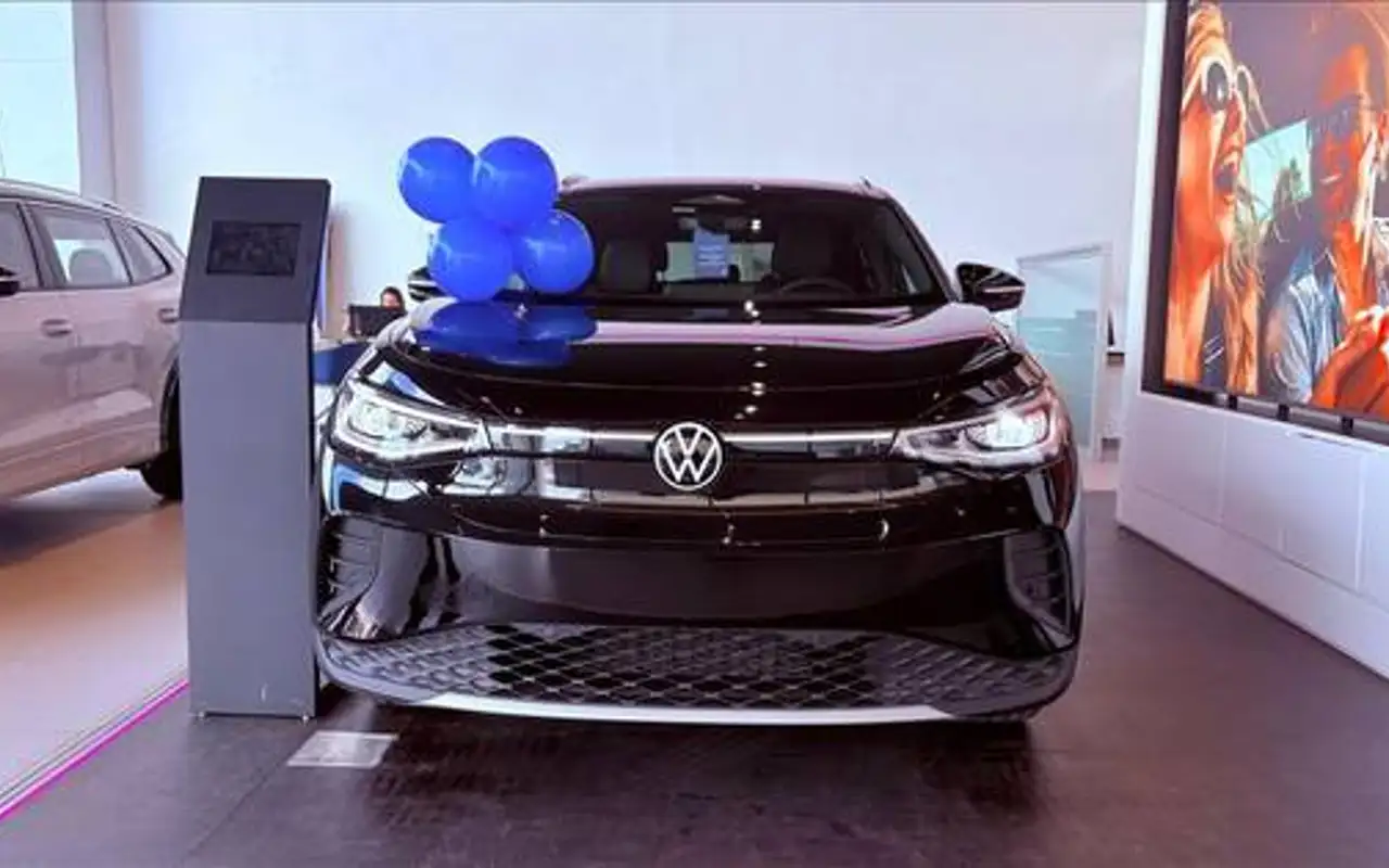 VOLKSWAGEN ID.4 84 KW ELÉTRICO PRO — foto 1 de 17