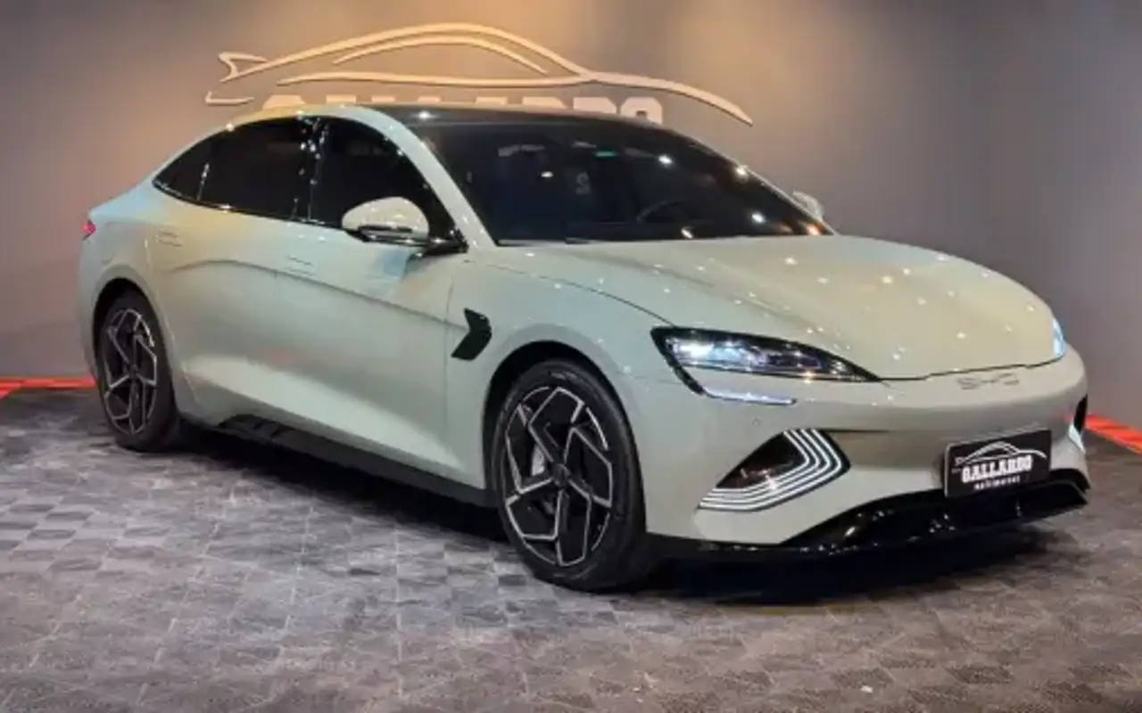BYD SEAL 82,5 KW ELÉTRICO AWD — foto 1 de 19
