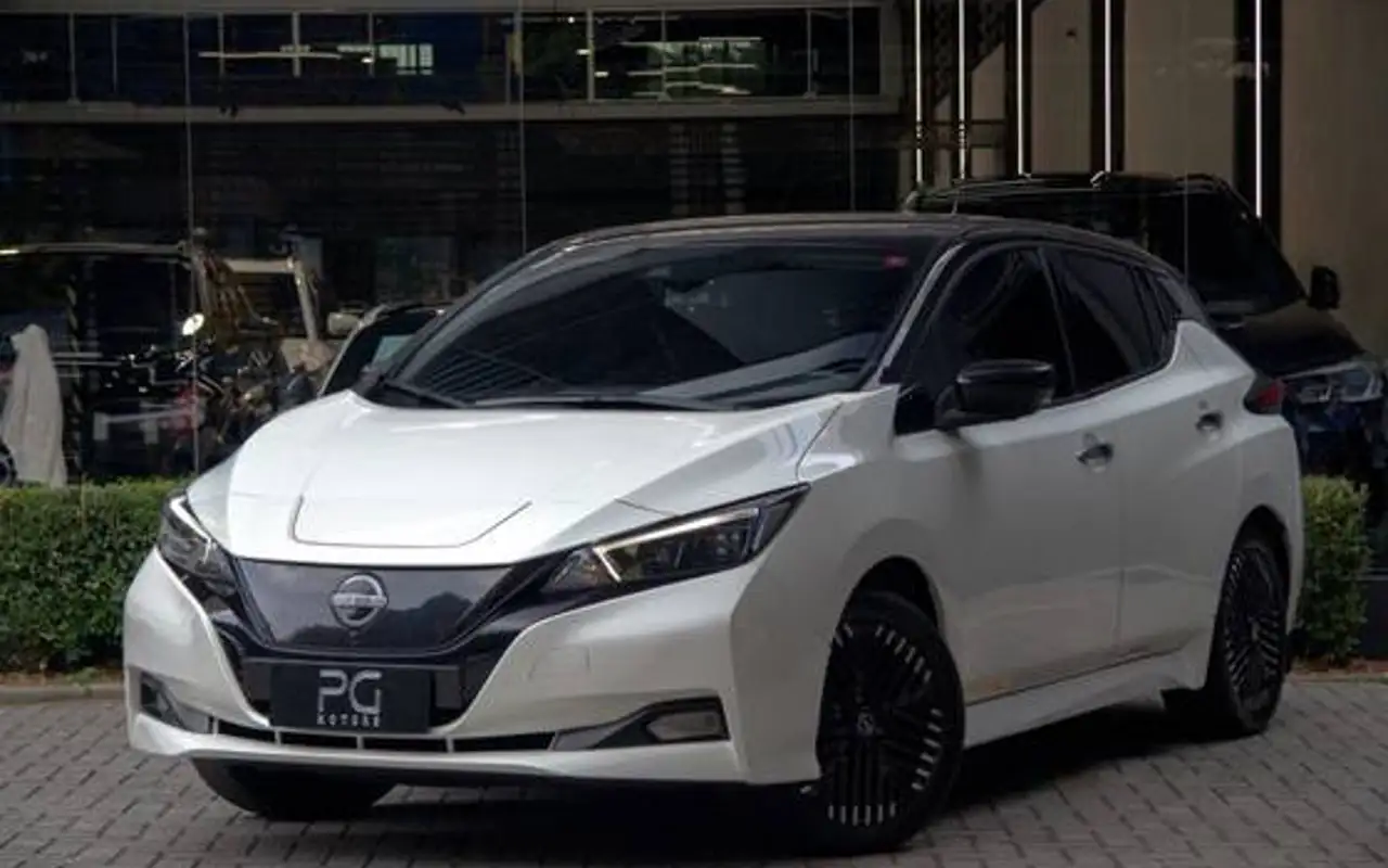 NISSAN LEAF B12P 40 ELÉTRICO — foto 1 de 15