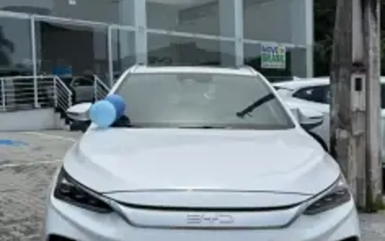 BYD TAN ELÉTRICO AWD — foto 1 de 11