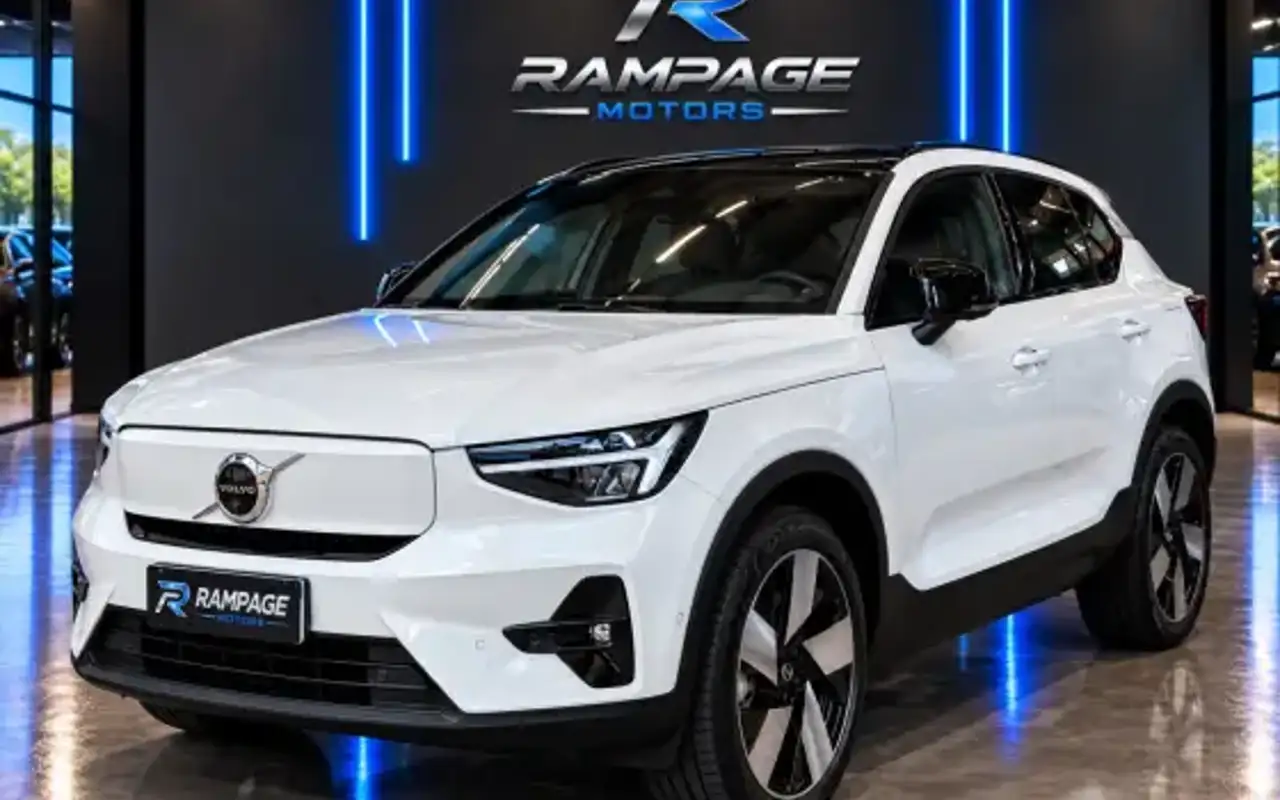 VOLVO C40 P8 RECHARGE TWIN ELECTRIC ULTIMATE AWD — foto 1 de 18