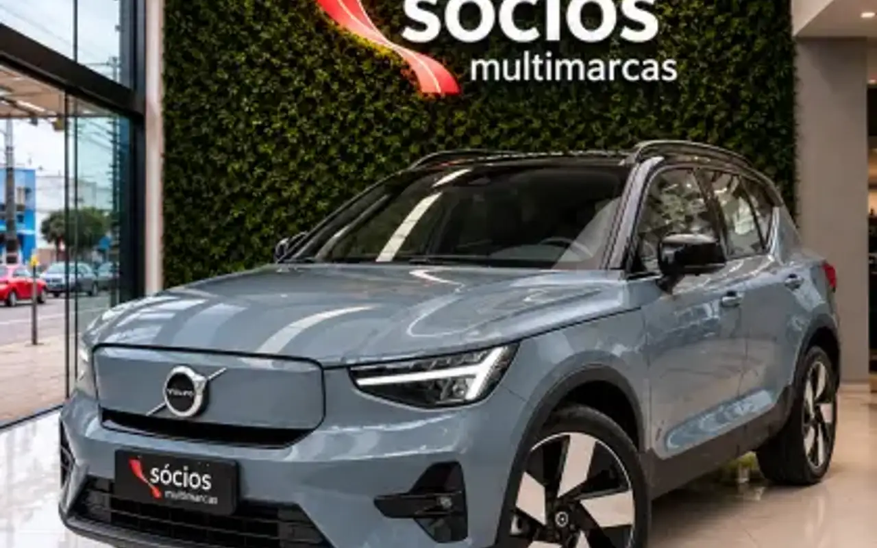 VOLVO XC40 P8 RECHARGE TWIN ELECTRIC ULTIMATE AWD — foto 1 de 10