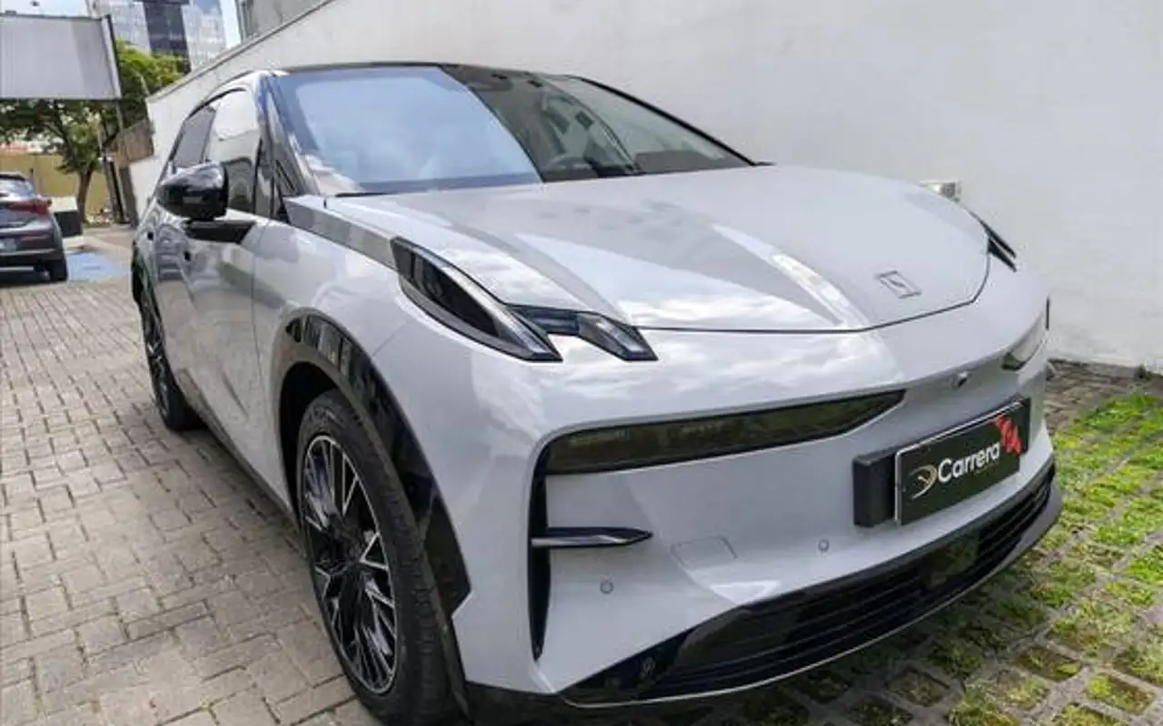 ZEEKR X 66 KW ELÉTRICO FLAGSHIP AWD — foto 1 de 18