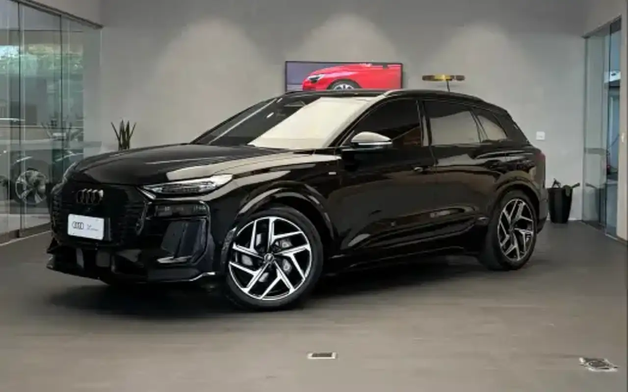 AUDI Q6 E-TRON 100 KW ELÉTRICO PERFORMANCE BLACK QUATTRO — foto 1 de 20