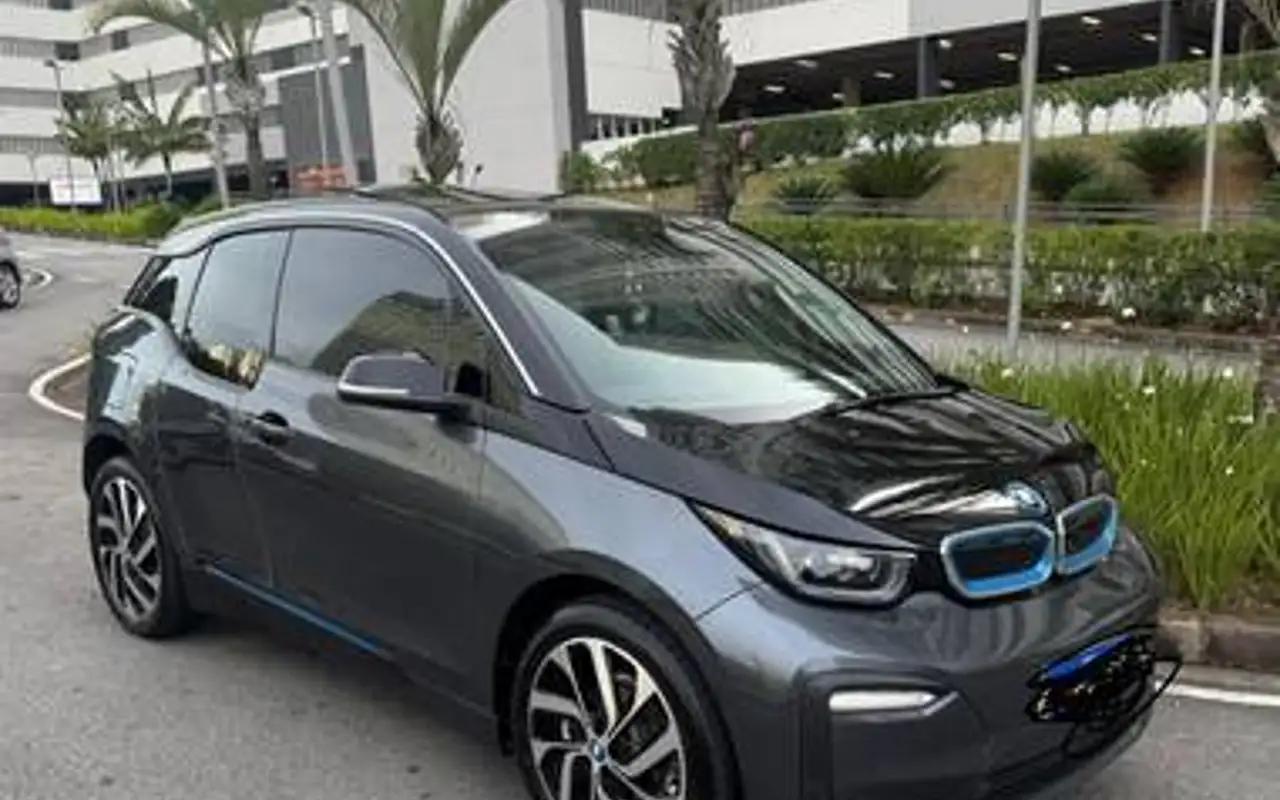 BMW i3 ELÉTRICO eDRIVE BEV AUTOMÁTICO — foto 1 de 6