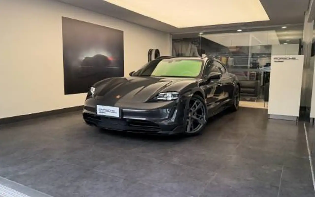 PORSCHE TAYCAN 4S CROSS TURISMO ELÉTRICO — foto 1 de 20