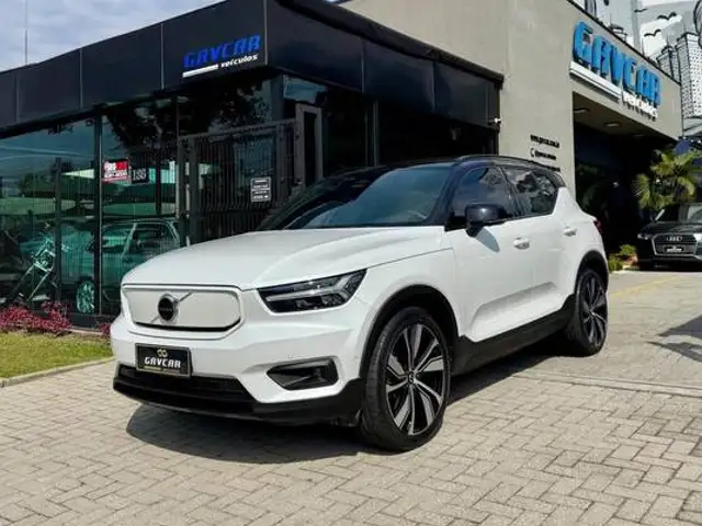 VOLVO XC40 P6 RECHARGE ELECTRIC PLUS AWD em Curitiba, PR
