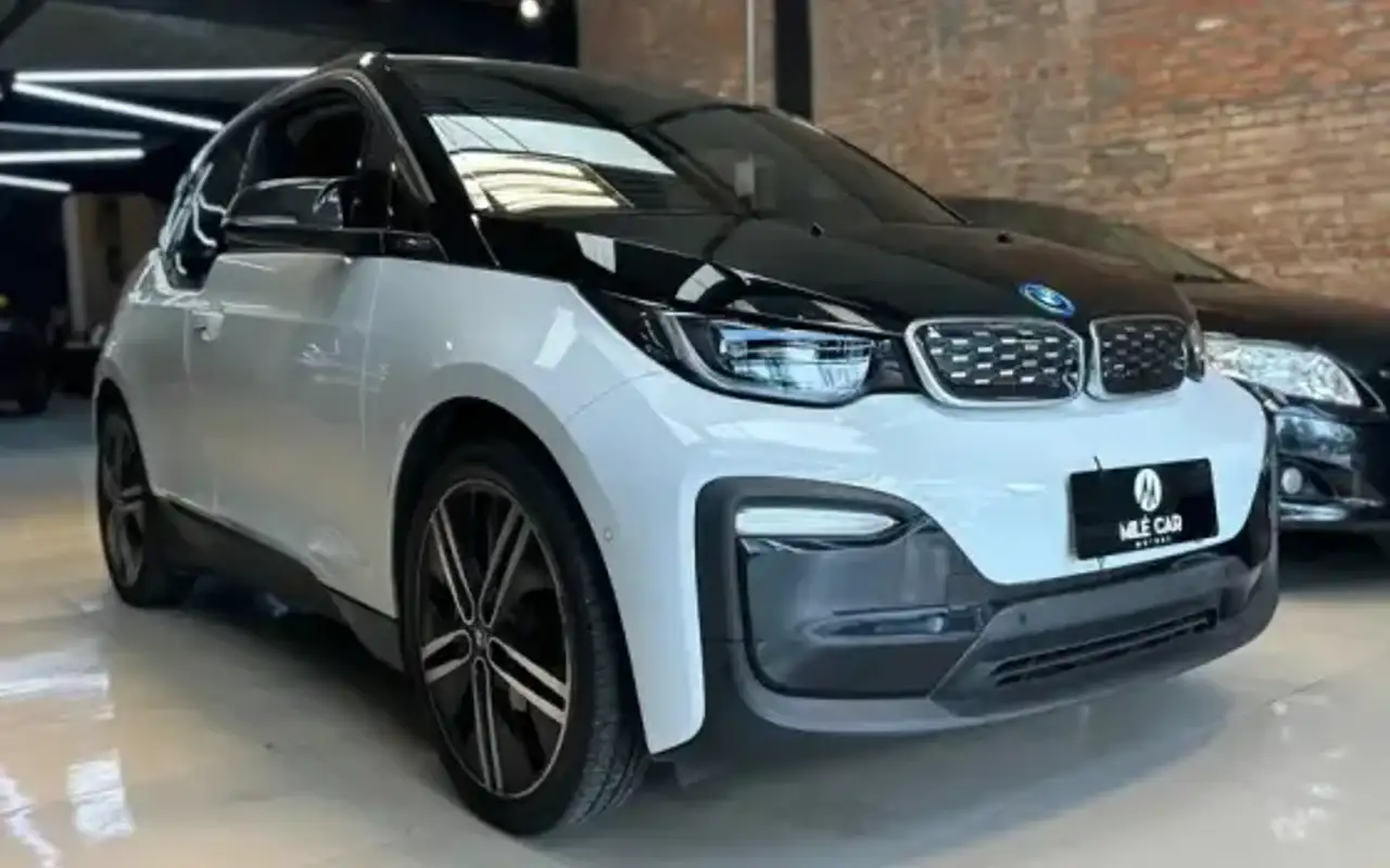 BMW i3 ELÉTRICO eDRIVE BEV AUTOMÁTICO — foto 1 de 15