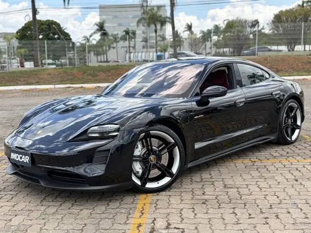 PORSCHE TAYCAN 4S ELÉTRICO em Brasília, DF