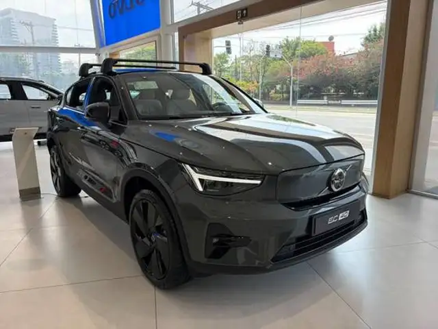 VOLVO EC40 P8 RECHARGE TWIN ELECTRIC ULTRA AWD em São Paulo, SP